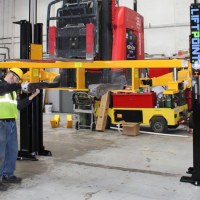 Optional Outrigger and Mast Adapter