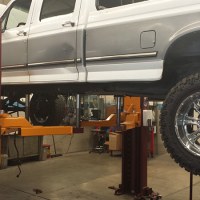 TP-18 two post garage lift