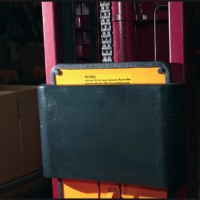 FOAM DOOR GUARD