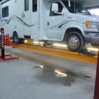 TR-25 24' Runway Lift Motor Home